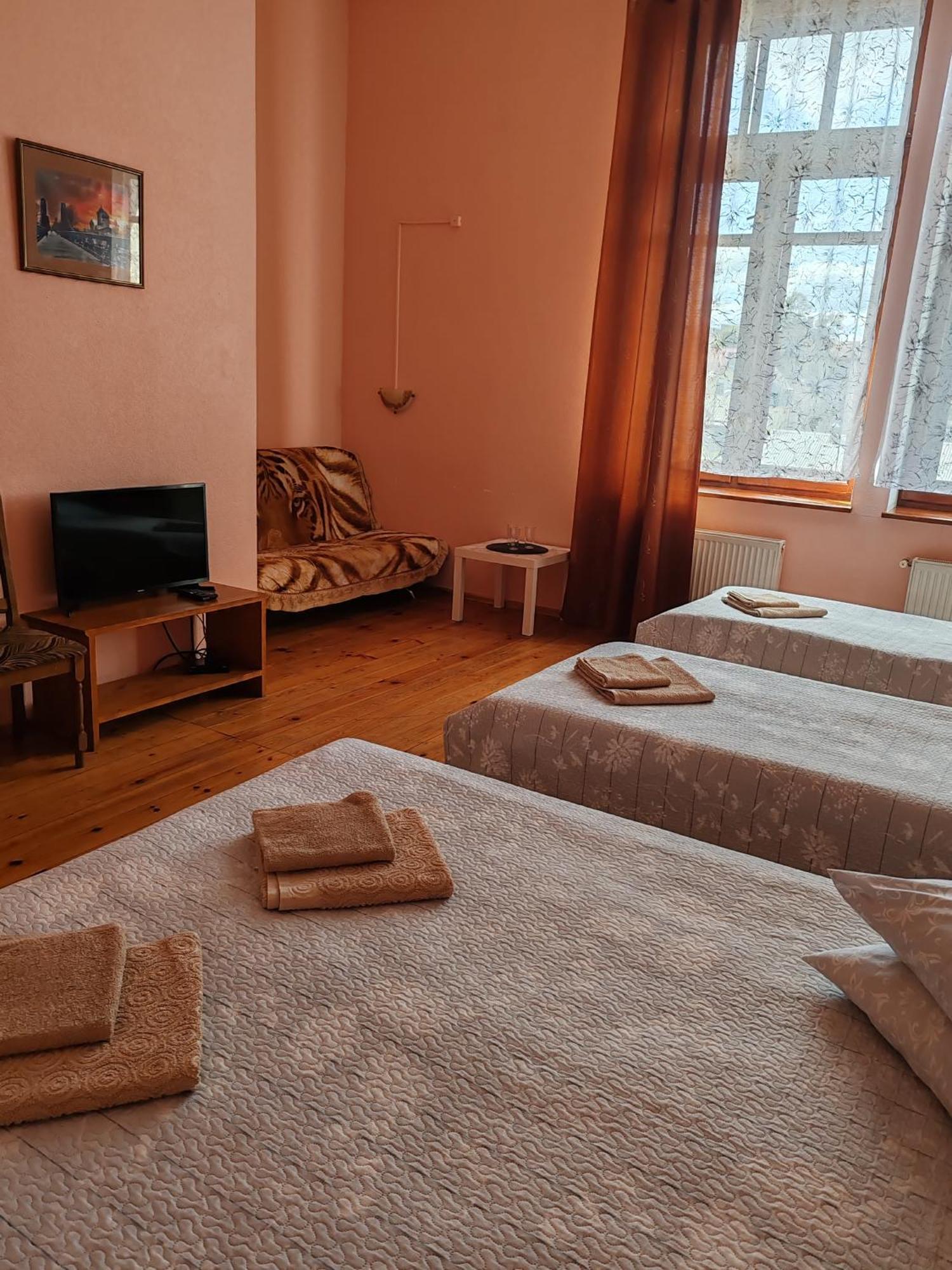 Hotel Lucyn Zewnętrze zdjęcie
